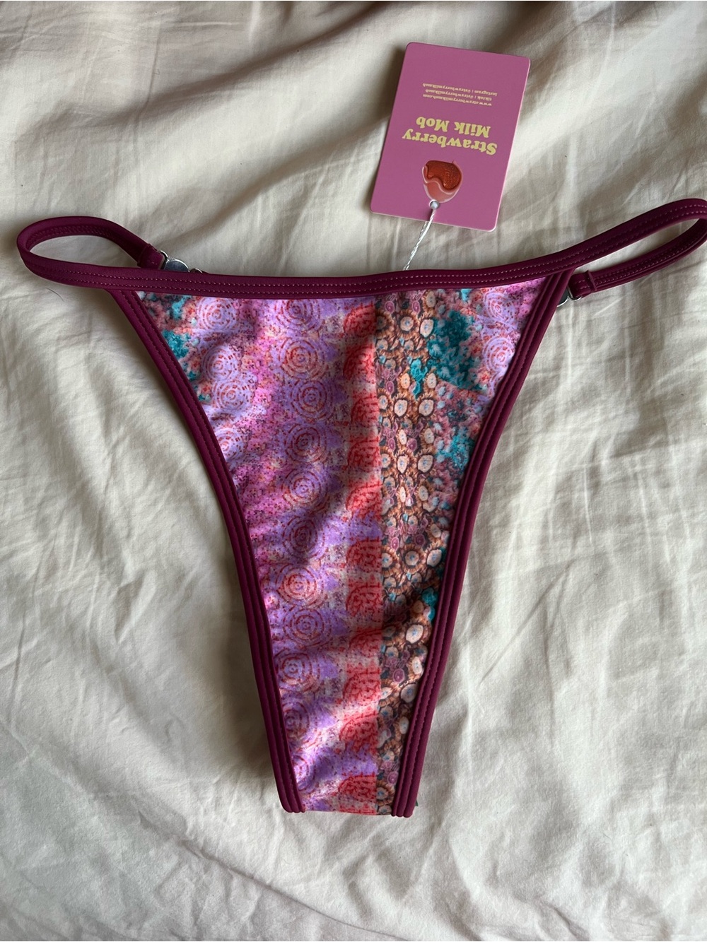 NWT Strawberry Milk Mob Sonic Top and Bottom - XS - Picture 4 of 5